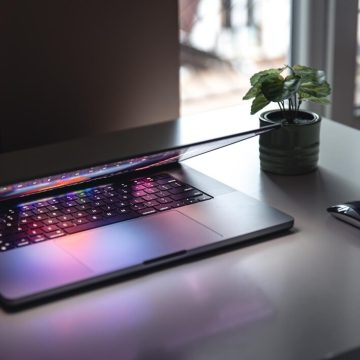 Jak wybrać laptop Lenovo ThinkPad do pracy dla profesjonalistów?